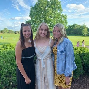 Meet your Posher, Simone